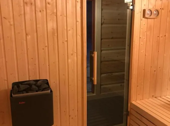 Camp Dronningkrona Деревянный коттедж